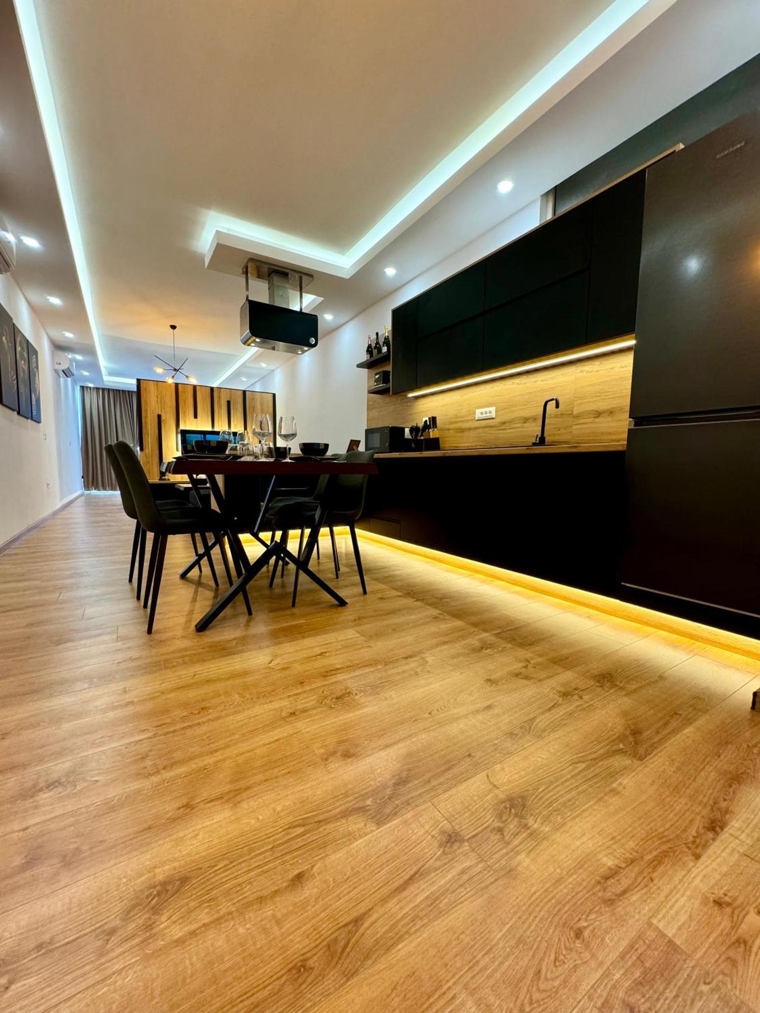 Luxury Central Baba Apartment Shkodër エクステリア 写真